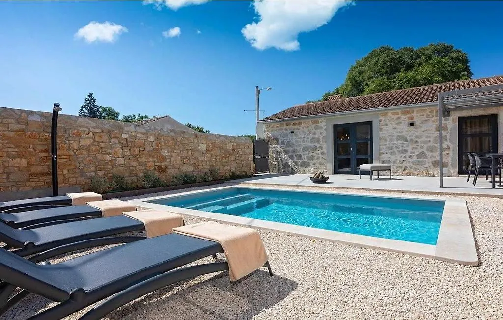 Villa Dvori Private Pool Near Porec
